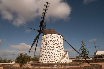 Molino de viento tradicional en Lajares, Fuerteventura
