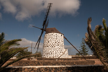 Molino de viento tradicional en Lajares, Fuerteventura