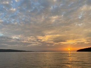 Obraz premium sunset over the sea