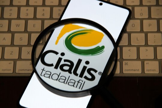 Cialis - Tadalafila - Medicamento usado para tratar a disfun&ccedil;&atilde;o er&eacute;til, hiperplasia prost&aacute;tica benigna e hipertens&atilde;o arterial pulmonar.