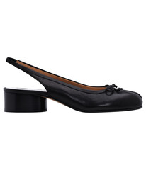 Image of a shoes for fashion on transparent background