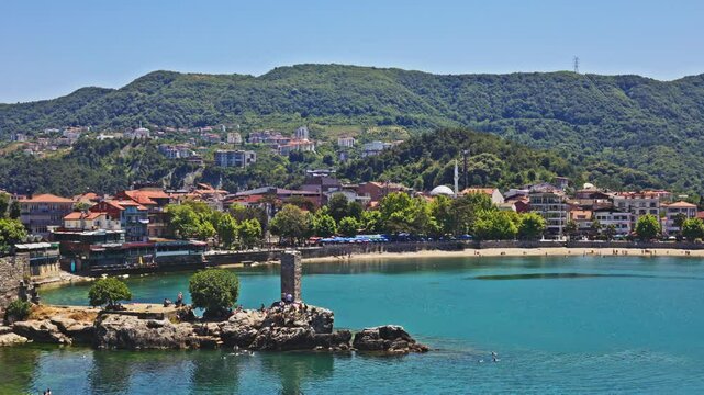 view of the city of Amasra