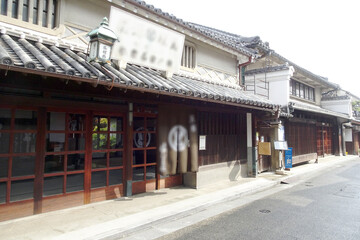 日本：倉敷美観地区／レトロな店が並ぶ街並み／岡山県倉敷市
