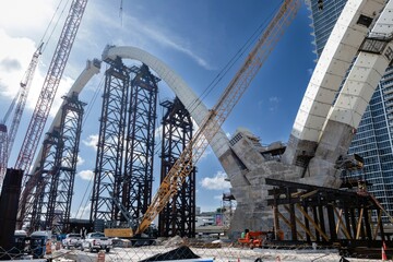 Miami signature bridge construction