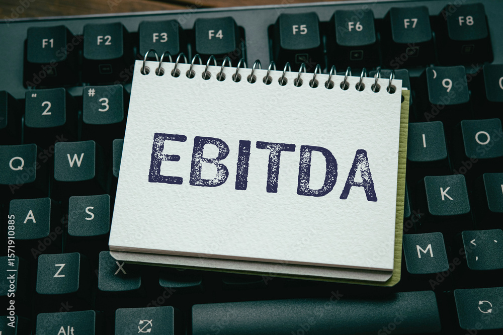 Aufkleber there is notebook with the word ebitda. it is as an eye-catching image.