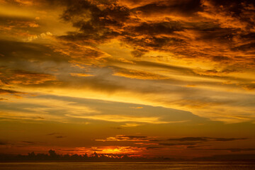 奄美大島の夏の夕暮れ。
