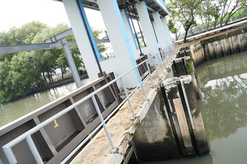 pump house and pump machine for the city river sluice gate and its sophisticated mechanism to...