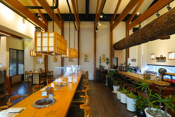 Various natural views of restaurant buildings interior and exterior in South Korea.


