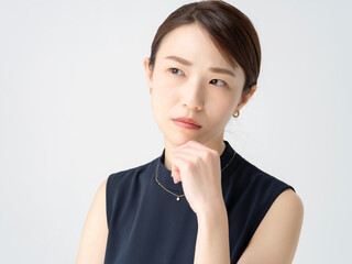 女性