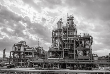 Fototapeta premium HDR. Oil refinery. Petrochemical Industry. Distillation unit.