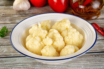 Vegan cuisine Steamed cauliflower cabbage