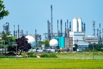 Industrial Chemiekonzern, chemical plant, manufacturing and innovation, European industrial...