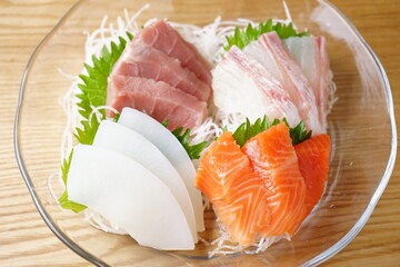 刺身の盛り合わせ