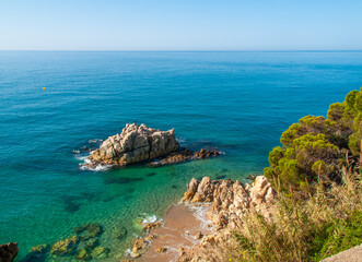 Paseo marítimo desde Calella a Sant Pol de Mar, Barcelona, Catalunya, España.