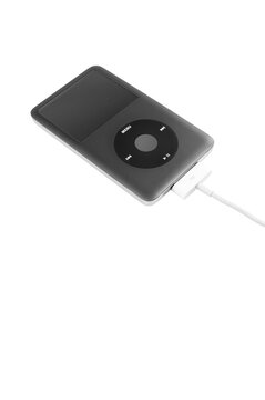 iPod Classic di Apple con cavetto di collegamento isolati su sfondo bianco o trasparente