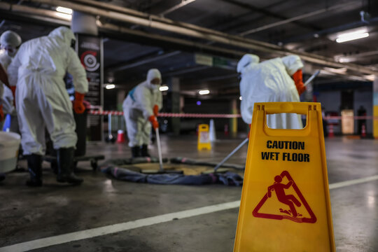 Area Closed Warning Sign for Chemical Spill Clean-up, Dangerous Zone, Part of Steps for Dealing with Chemical Spillage, Spill Clean-up Procedures.	

