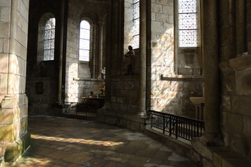 Eglise collégiale Saint-Léonard, de style roman, village de Saint Léonard de Noblat,...