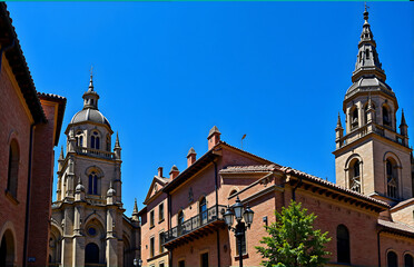 Fototapeta premium Zaragoza Architecture Scenery in Spain