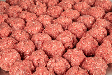 tagli di carne affettata macelleria preparazione involtino hamburger