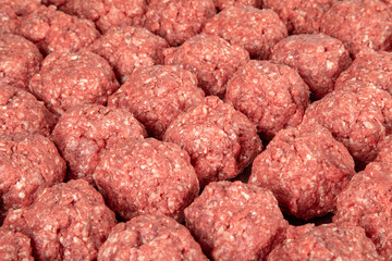 tagli di carne affettata macelleria preparazione involtino hamburger