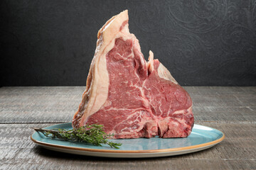 polpette hamburger tagliata di carne filetto con rucola e pomodorini pollo e spiedini 