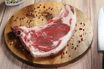 polpette hamburger tagliata di carne filetto con rucola e pomodorini pollo e spiedini 