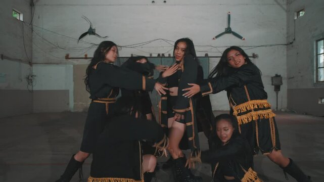 Dynamic Dance Performance in Industrial Space