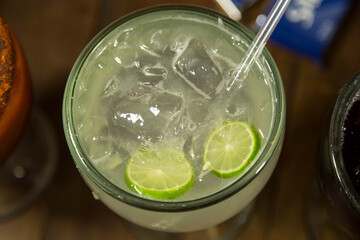AGUAS FRESCAS SABOR LIMON LIMONADA