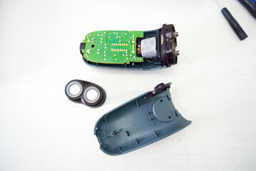 Electric shaver with all parts sample
