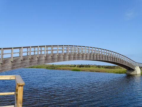 Pont au dessus d'un cours d'eau