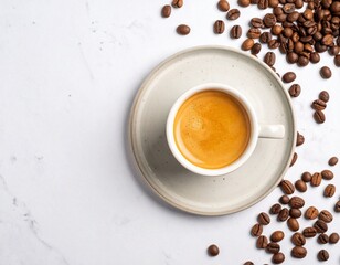 Obraz premium Top view espresso coffee cup with coffee beans