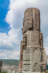 Atlantes de la zona arqueologíca de Tula, Hidalgo, México.