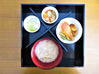 おいしそうなムースの介護食