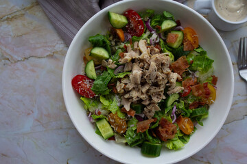 Salade Repas au Poulet Grill&eacute;