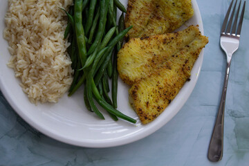 Filet de Sole Croustillant, Riz et F&egrave;ves Vertes