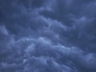 The atmosphere changes during the golden color as the background of the dusk sky.	
