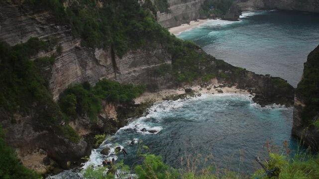 The natural beauty of the beach from the top of the cliff in Nusa Penida
