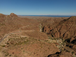 DESIERTO EN LAS MONTAÑAS DE LORETO BAJA CALIFORNIA SUR MEXICO