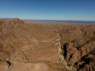 DESIERTO EN LAS MONTAÑAS DE LORETO BAJA CALIFORNIA SUR MEXICO