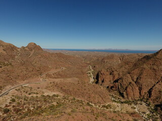 DESIERTO EN LAS MONTAÑAS DE LORETO BAJA CALIFORNIA SUR MEXICO