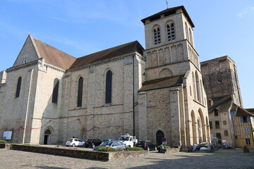 Eglise collégiale de Saint-Yrieix, village de Saint Yrieix la Perche, département de la Haute...
