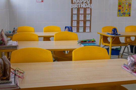 Pupitre de sal&oacute;n de clases