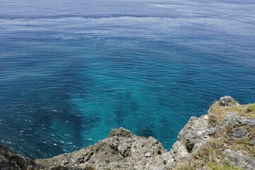 sea and rocks