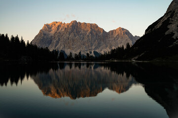 Zugspitze in der Abendsonne