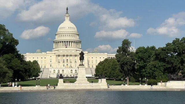 U.S. Capitol in Washington D.C. on Capitol Hill, National Mall, House of Representatives and Senate, democracy, capitol rotunda, congress