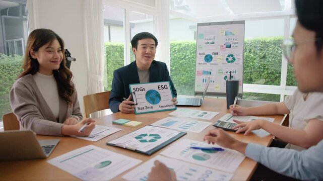 Carbon offset credit price control report Future growth Net zero waste ESG clean energy office protect climate change social issue project Group asia people advice Eco friendly go green SDGs risk plan