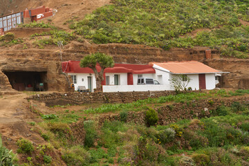 Troglodyte house and stone terraces