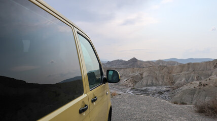 Furgoneta en Desierto de Tabernas