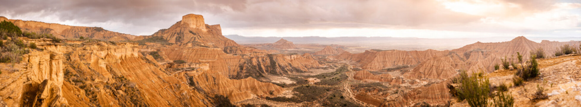 Panorama cloudy dessert 