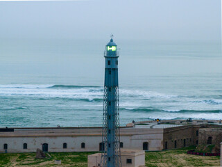 Faro del Castillo de San Sebastián en Cádiz, Andalucía